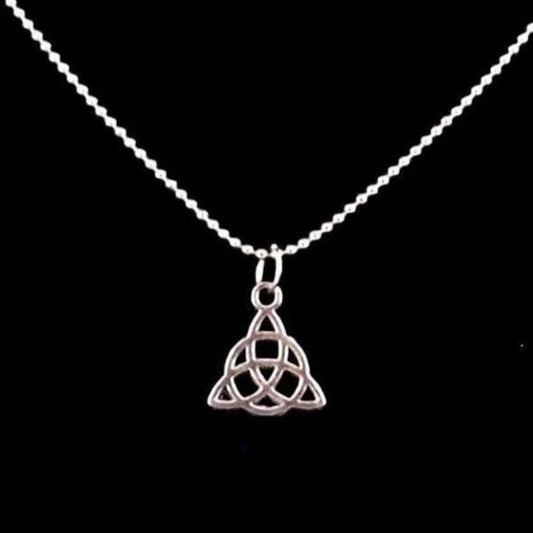 Trinity Knot ~ Triquetra ~ Protective Amulet